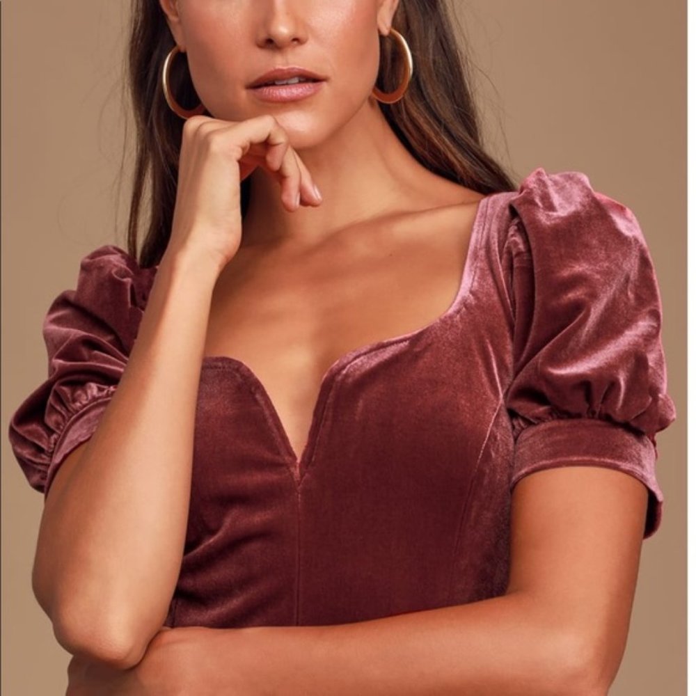 NEW Lulus Burgundy Velvet Puff Sleeve Dress